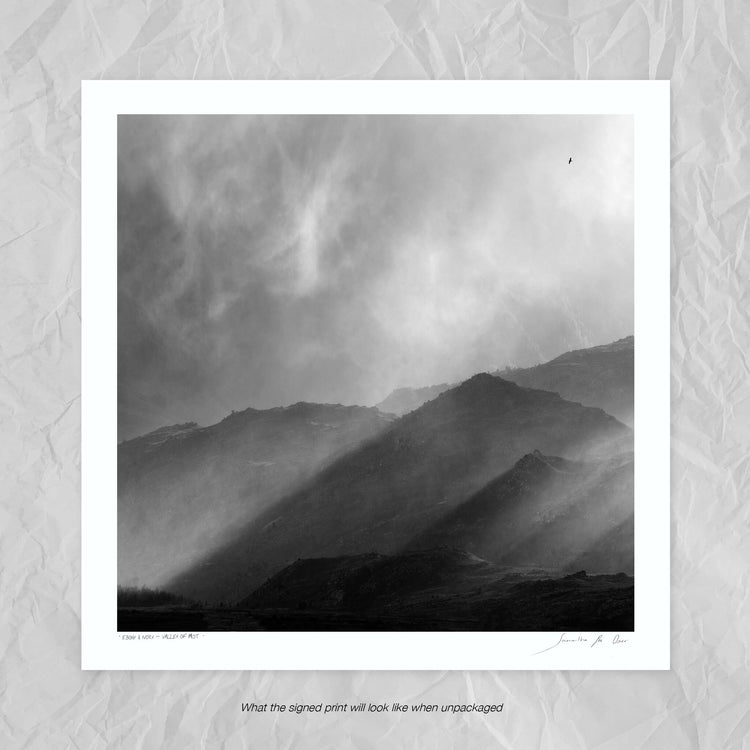 Ebony & Ivory - Valley of the Mist