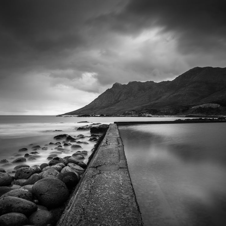 Ebony & Ivory - Serene